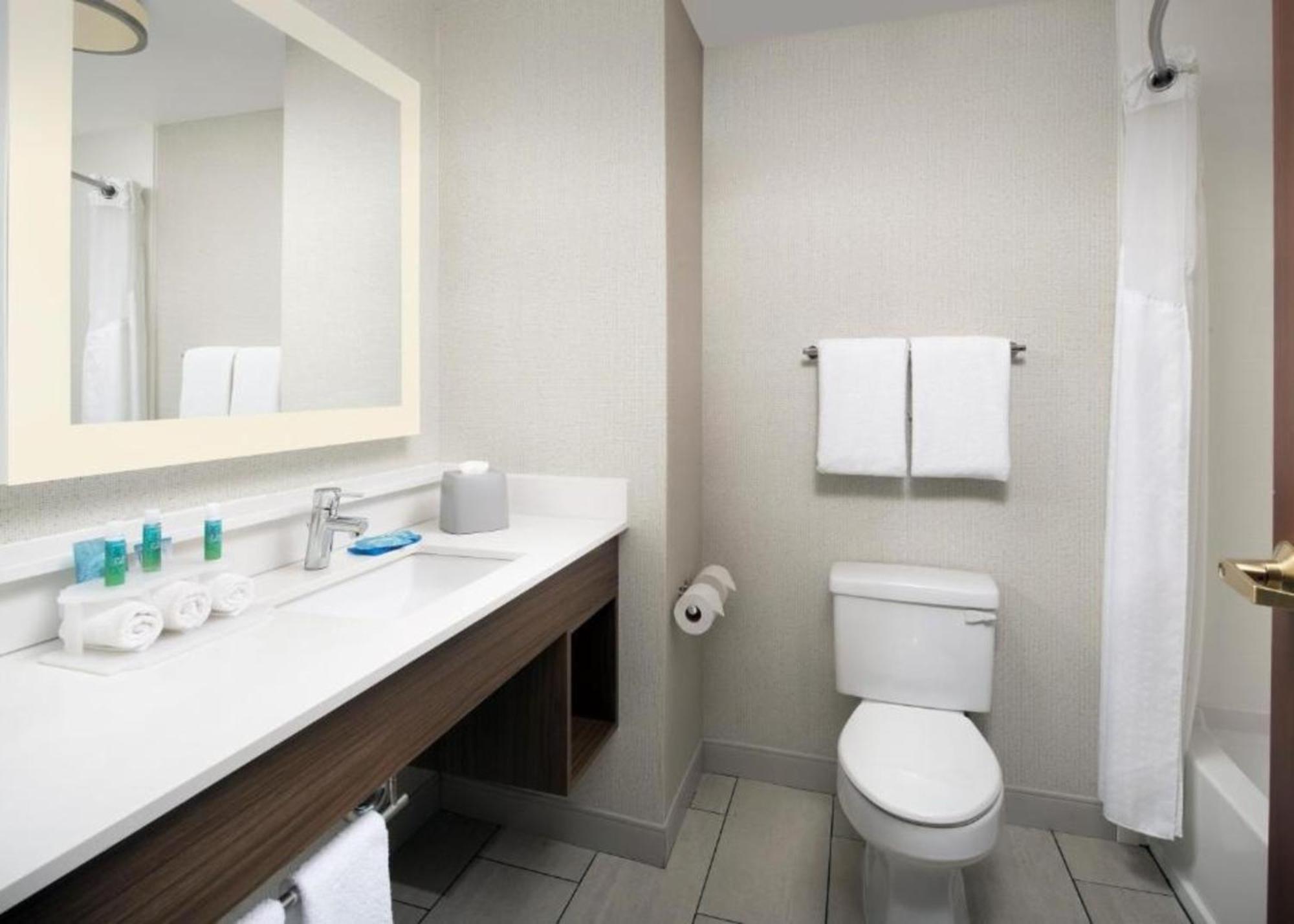 Holiday Inn Express Knoxville-Strawberry Plains By Ihg Eksteriør billede