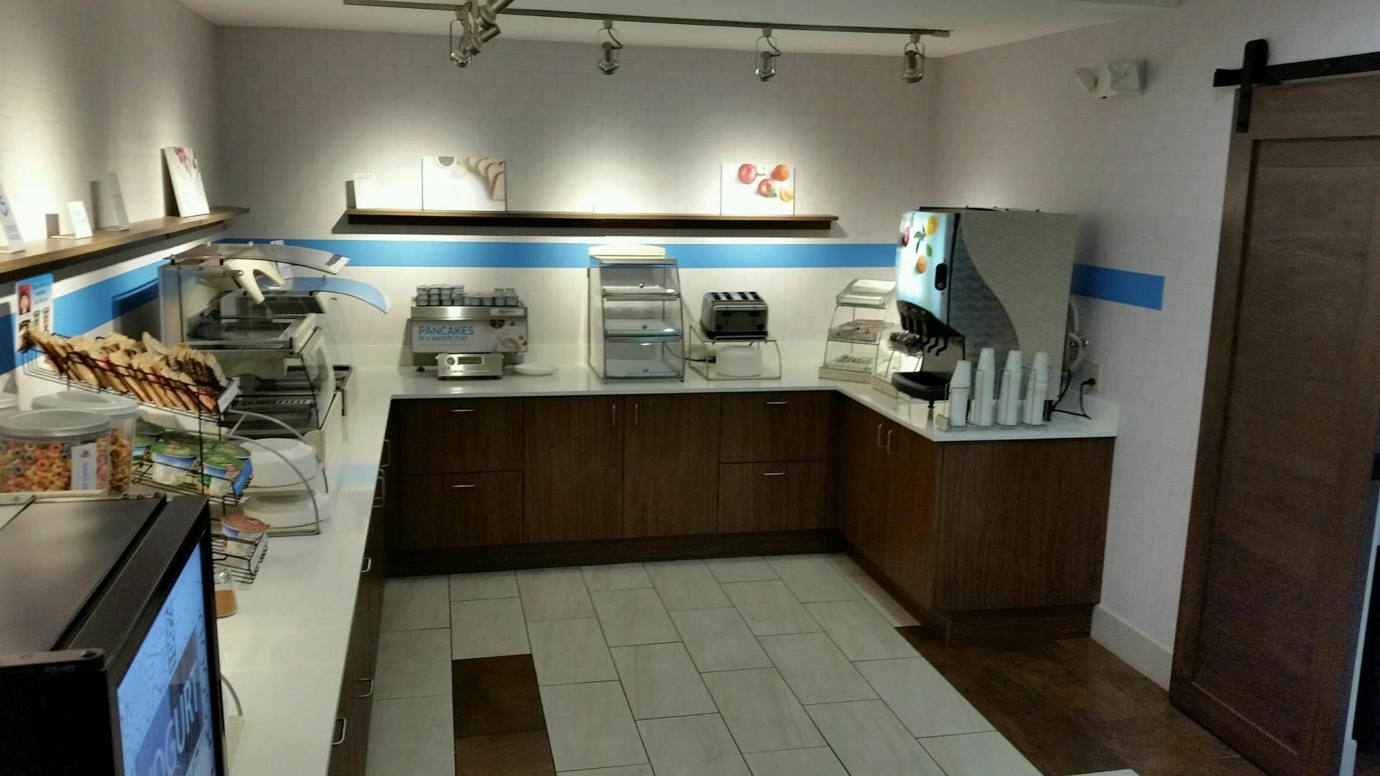 Holiday Inn Express Knoxville-Strawberry Plains By Ihg Eksteriør billede