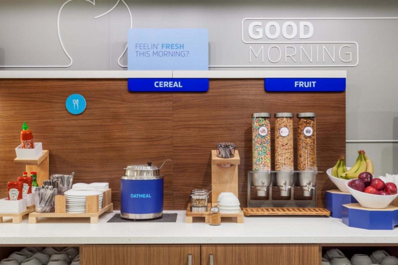 Holiday Inn Express Knoxville-Strawberry Plains By Ihg Eksteriør billede