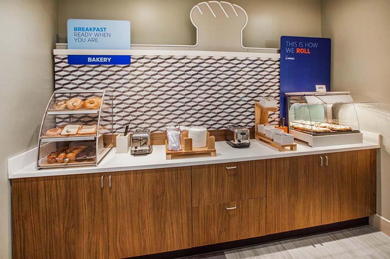 Holiday Inn Express Knoxville-Strawberry Plains By Ihg Eksteriør billede